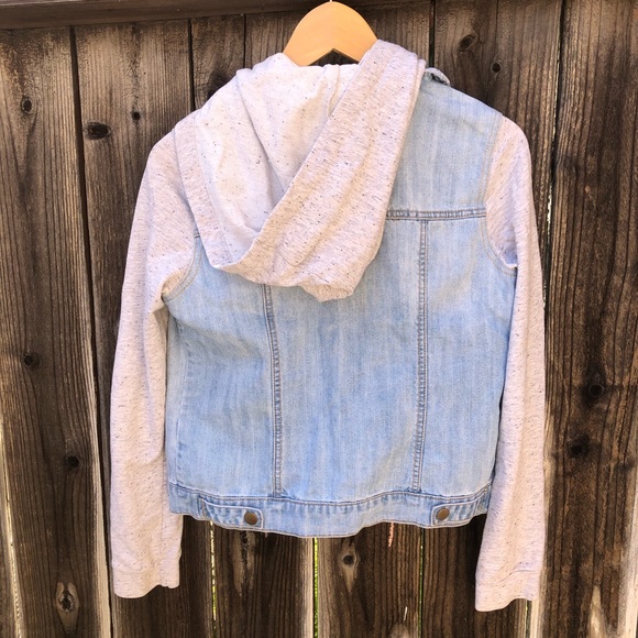 Jean jacket - Picture 5 of 6